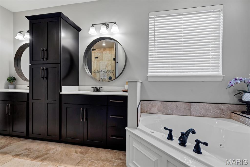 218 Redmond Pines Drive Property Photo 23