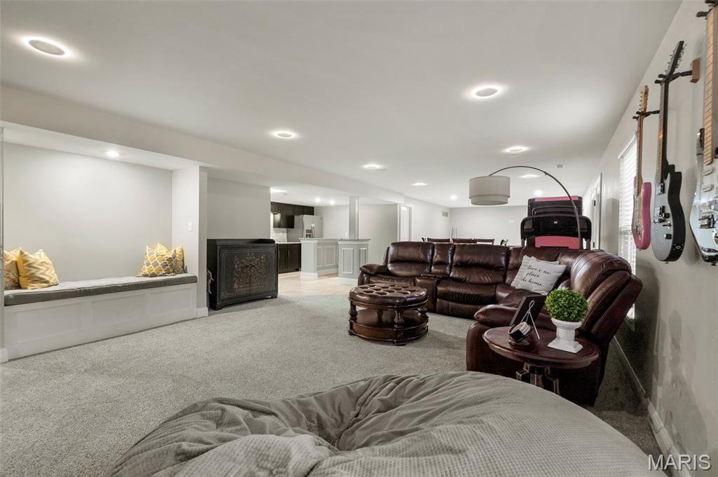 218 Redmond Pines Drive Property Photo 29