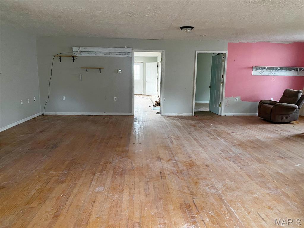 30865 Sterling Road Property Photo 2