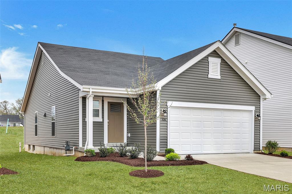 728 Courtshire Crossing Property Photo 1