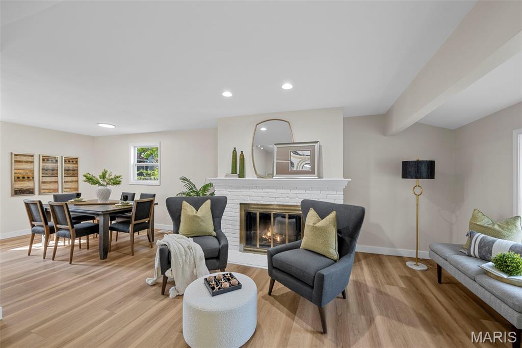 6870 Foxcroft Drive Property Photo 3