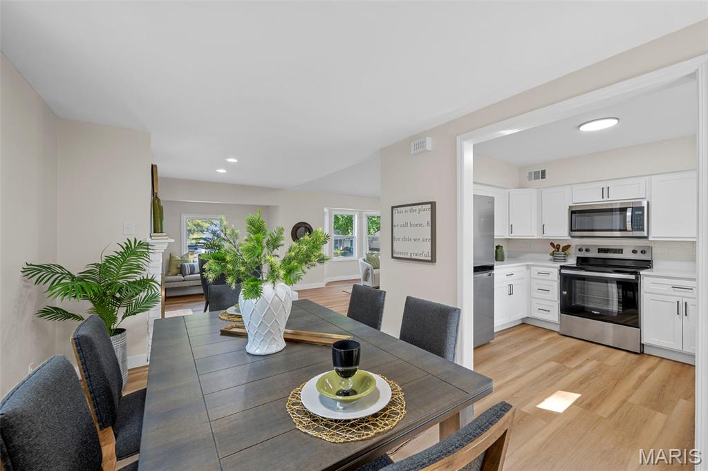 6870 Foxcroft Drive Property Photo 10