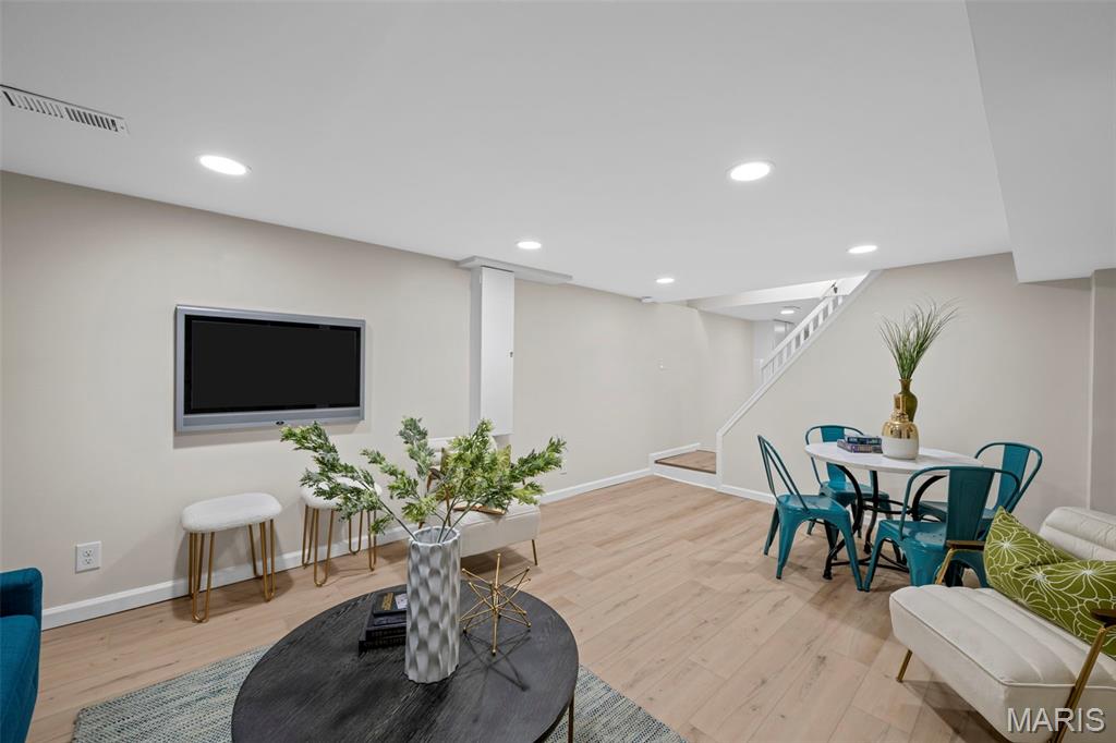 6870 Foxcroft Drive Property Photo 30