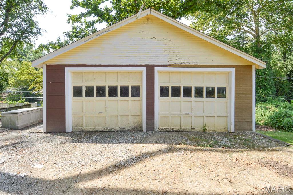 725 Park Avenue Property Photo 7