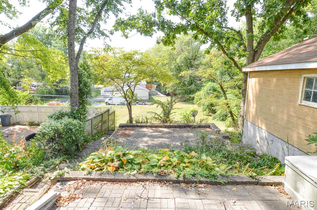 725 Park Avenue Property Photo 9