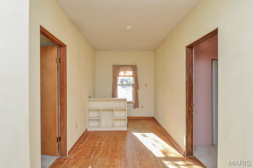 725 Park Avenue Property Photo 22