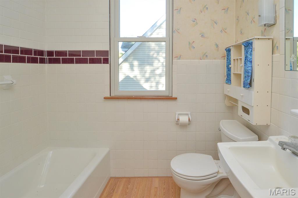 725 Park Avenue Property Photo 27