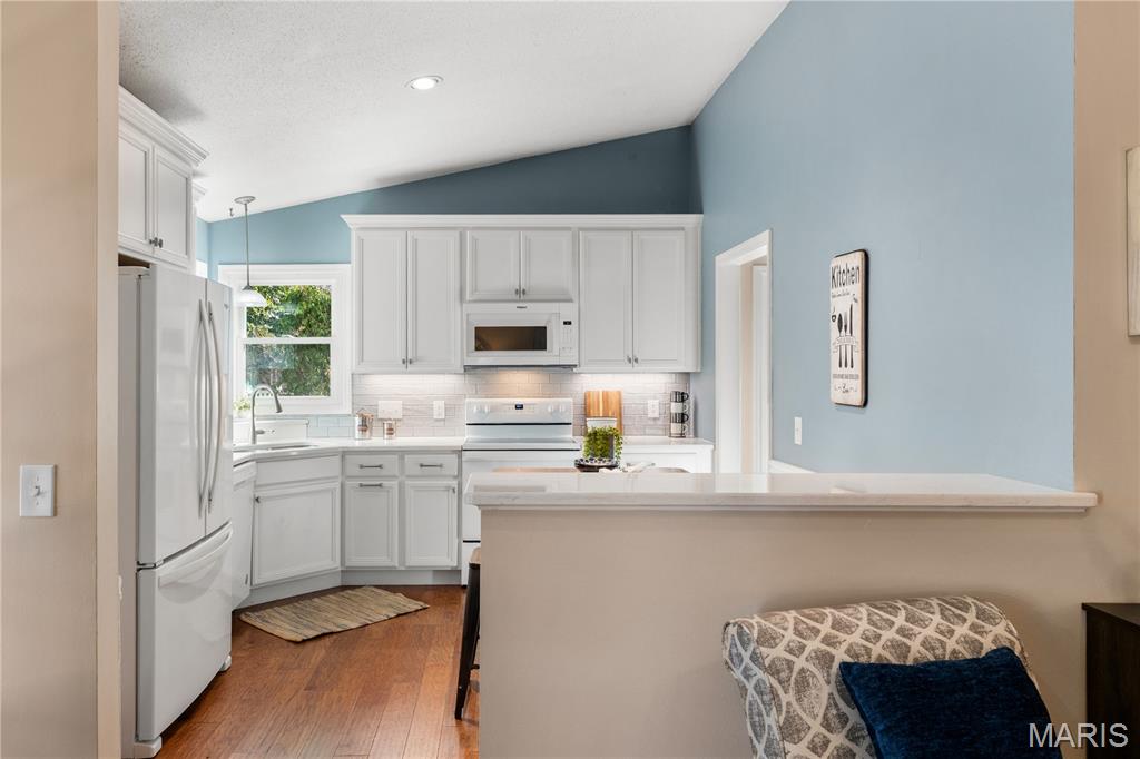 505 Treetop Village Drive Property Photo 7