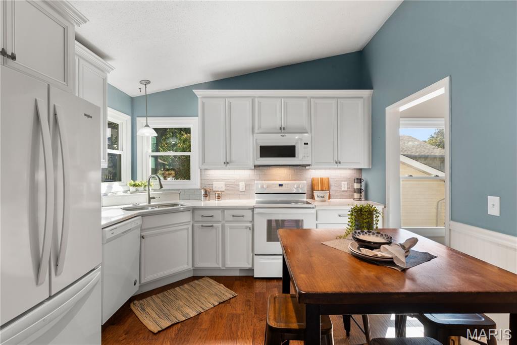 505 Treetop Village Drive Property Photo 9