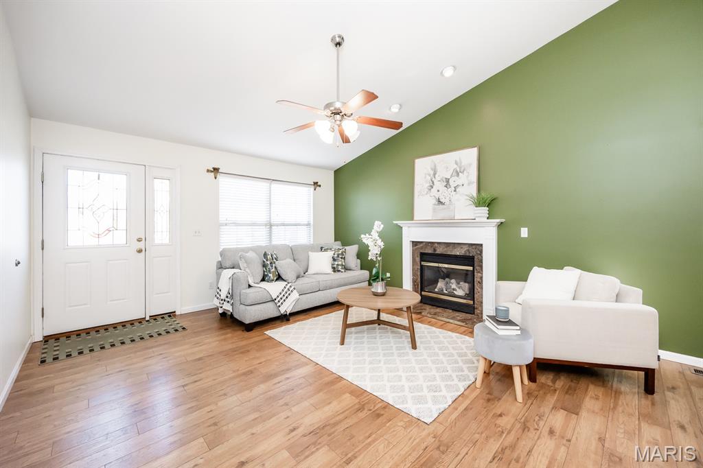 10904 Kentfield Drive Property Photo 4