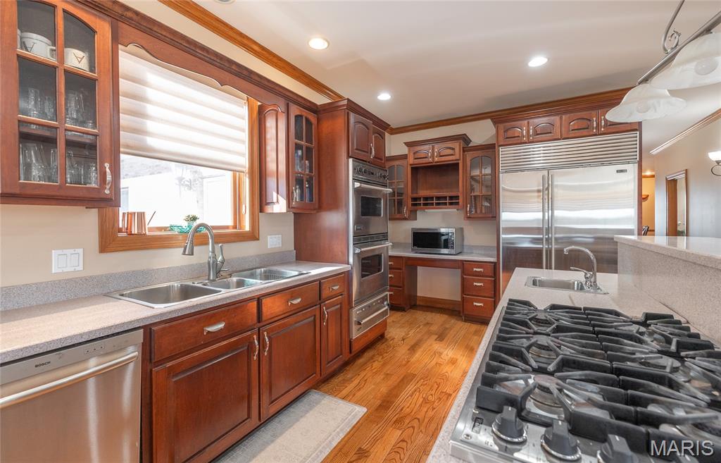 1575 Madison 220 Property Photo 33