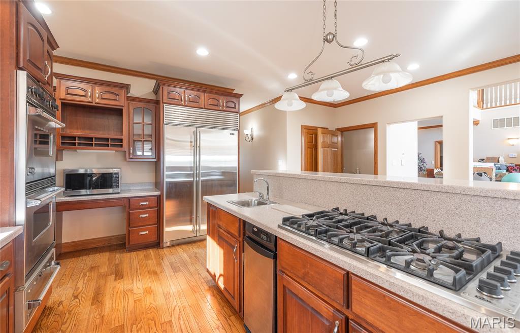 1575 Madison 220 Property Photo 34