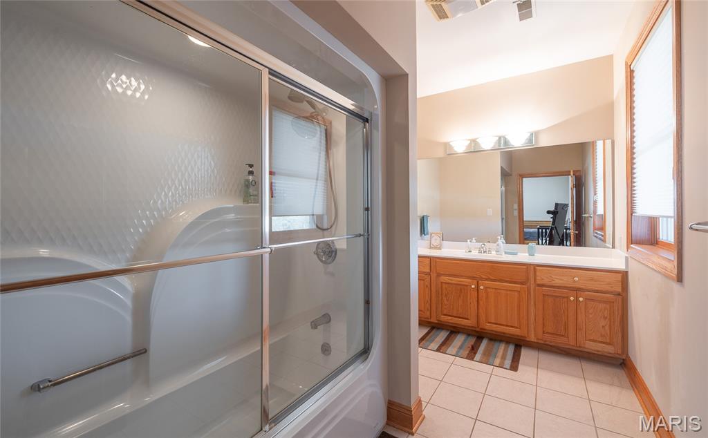 1575 Madison 220 Property Photo 58