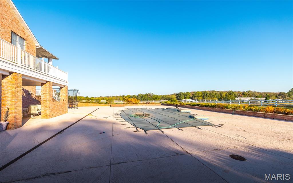 1575 Madison 220 Property Photo 86