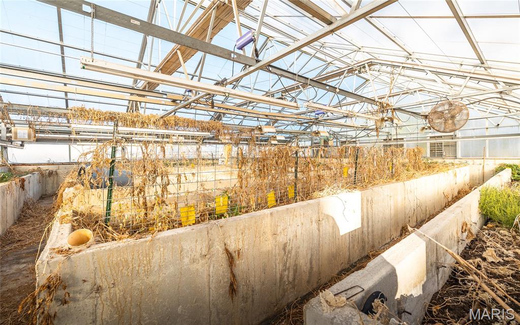 1575 Madison 220 Property Photo 97