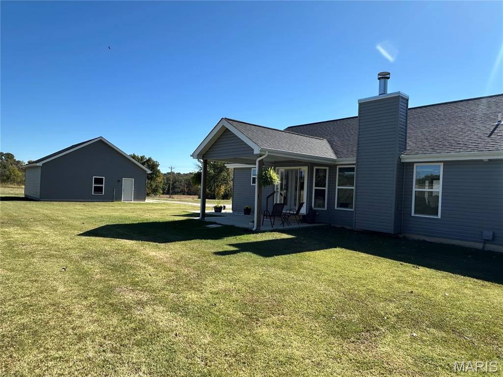 1067 Highway F Property Photo 3