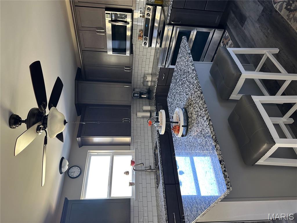 1067 Highway F Property Photo 9