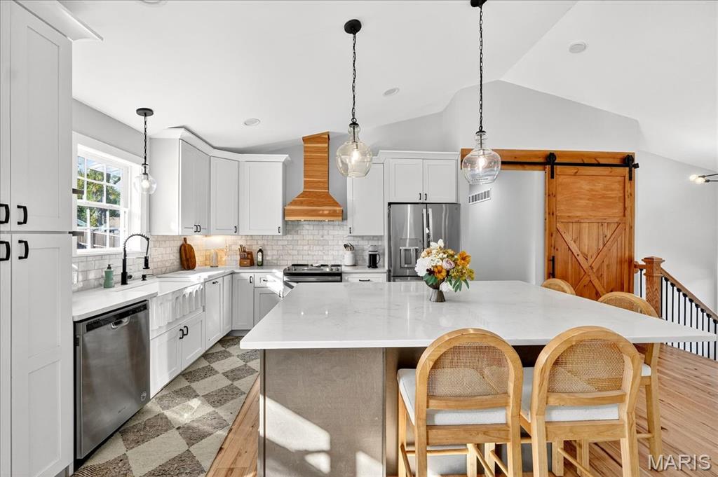 2551 Forest Leaf Parkway Property Photo 4