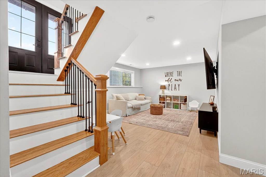 2551 Forest Leaf Parkway Property Photo 16