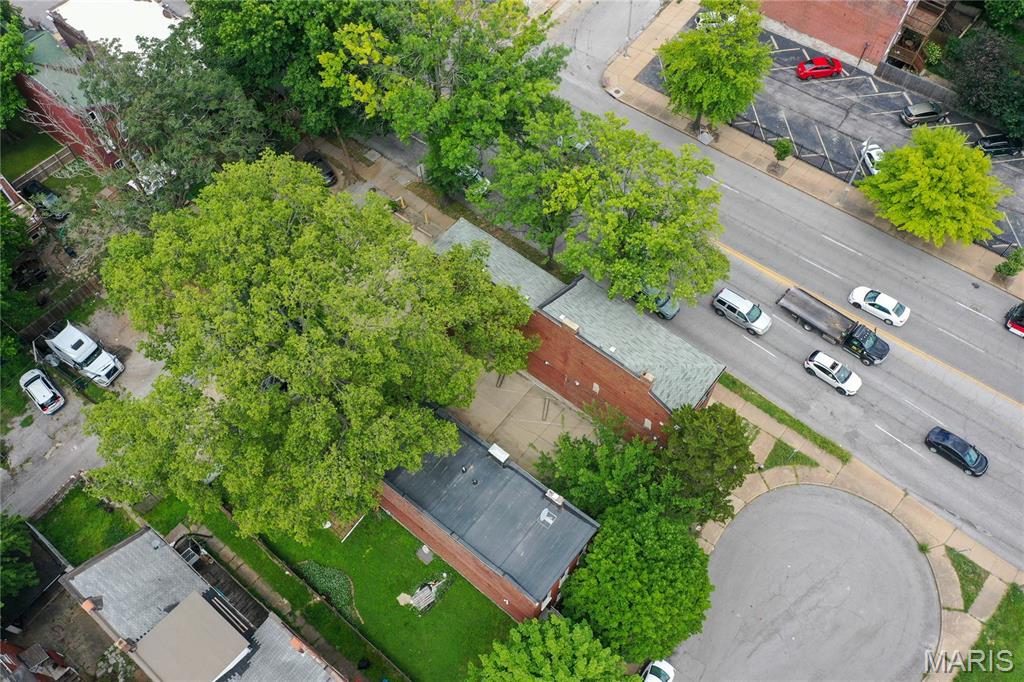1323 S Jefferson Avenue Property Photo 4