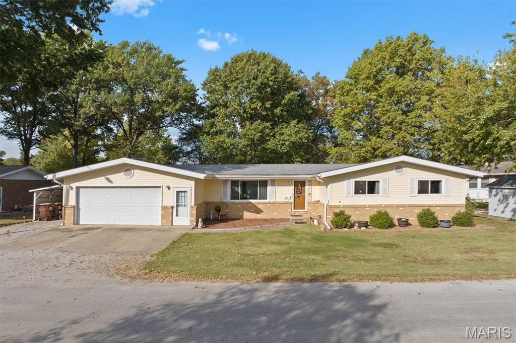 4 Meadowlark Drive Property Photo