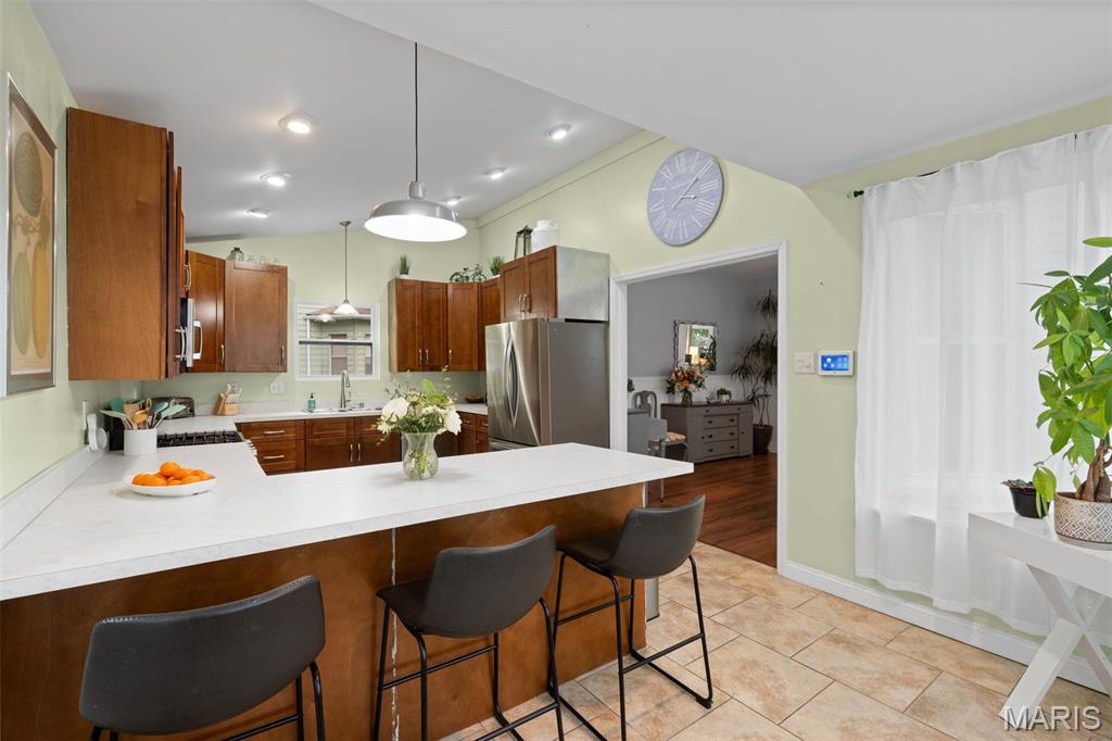 2855 Laclede Station Road Property Photo 4