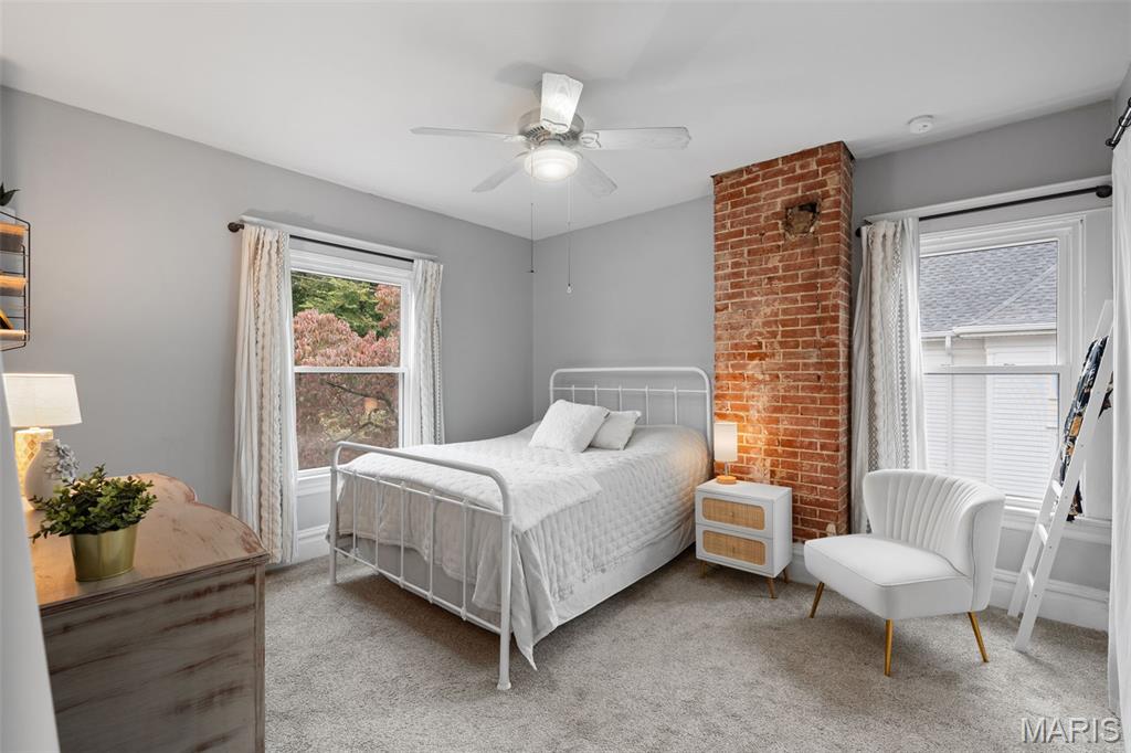 2855 Laclede Station Road Property Photo 6