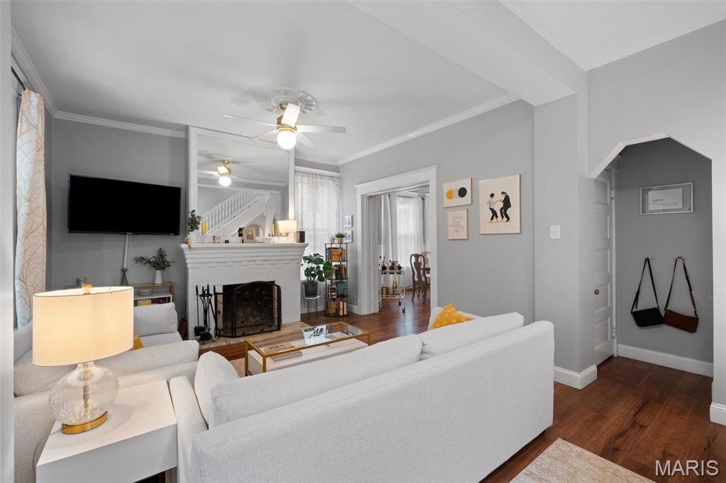 2855 Laclede Station Road Property Photo 11