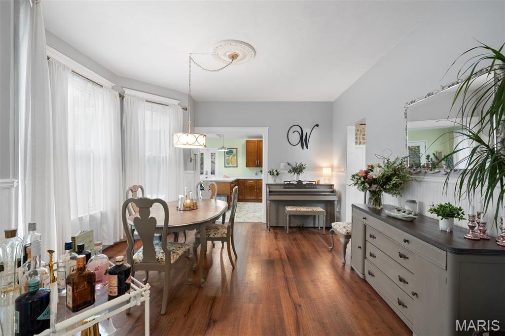 2855 Laclede Station Road Property Photo 13