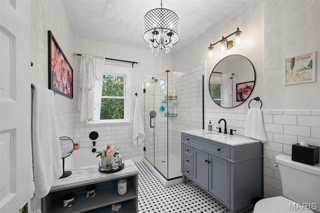 2855 Laclede Station Road Property Photo 18