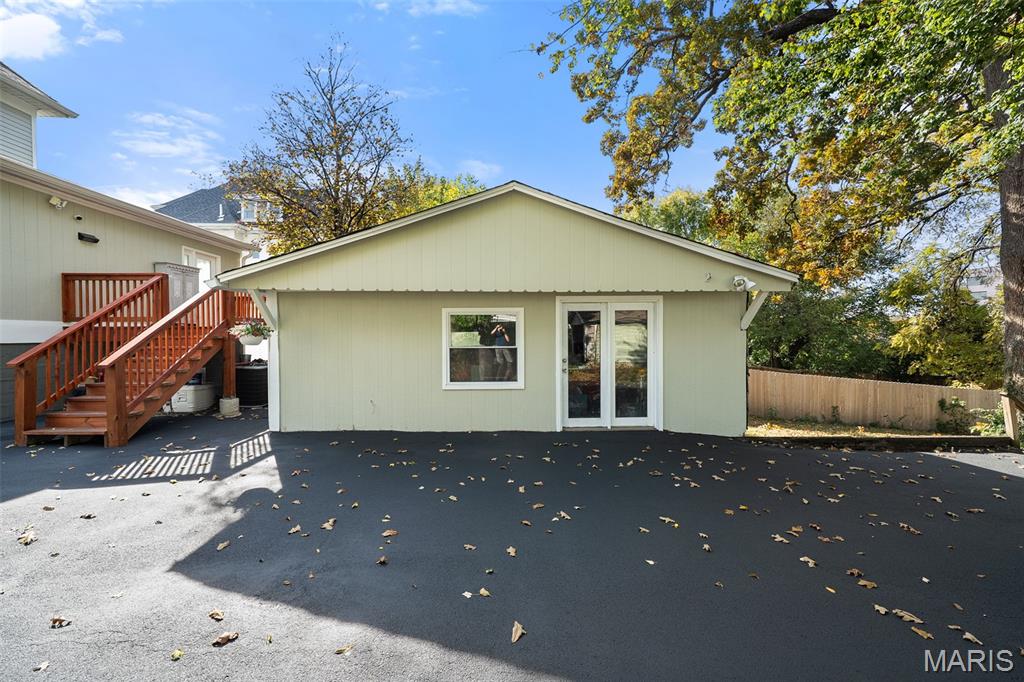 2855 Laclede Station Road Property Photo 24