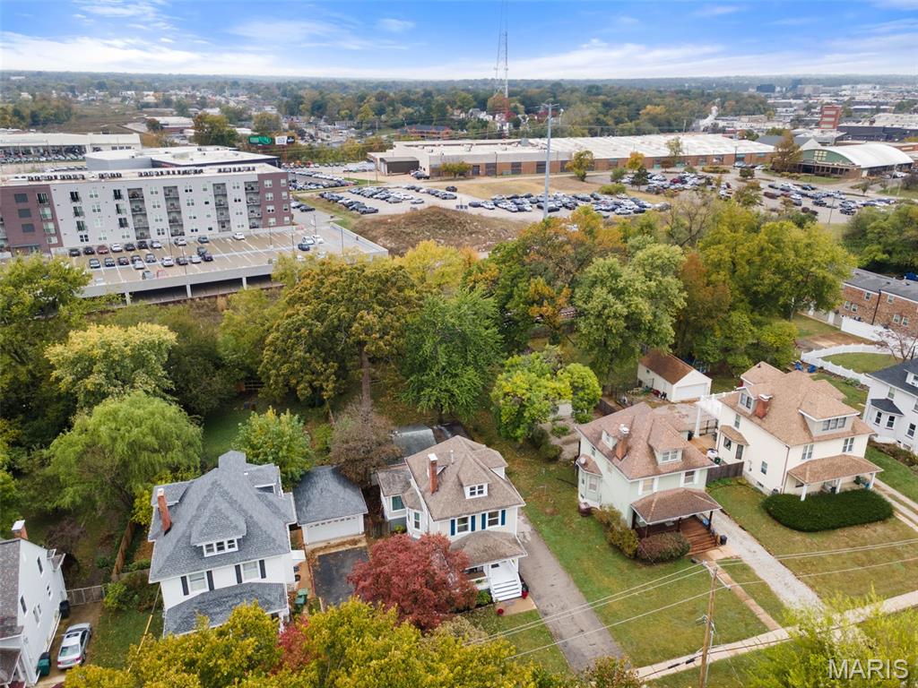 2855 Laclede Station Road Property Photo 28