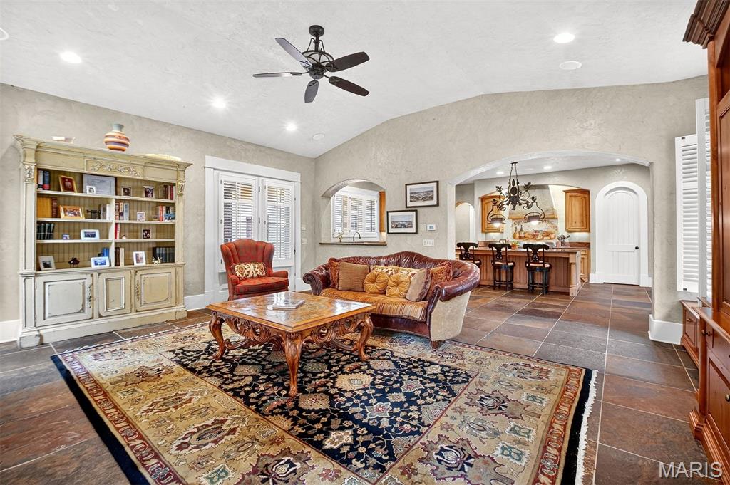 1042 Wings Road Property Photo 22