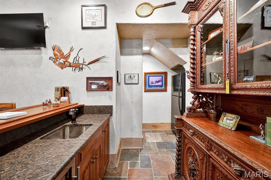 1042 Wings Road Property Photo 38