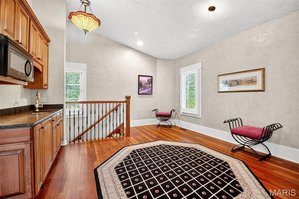 1042 Wings Road Property Photo 44