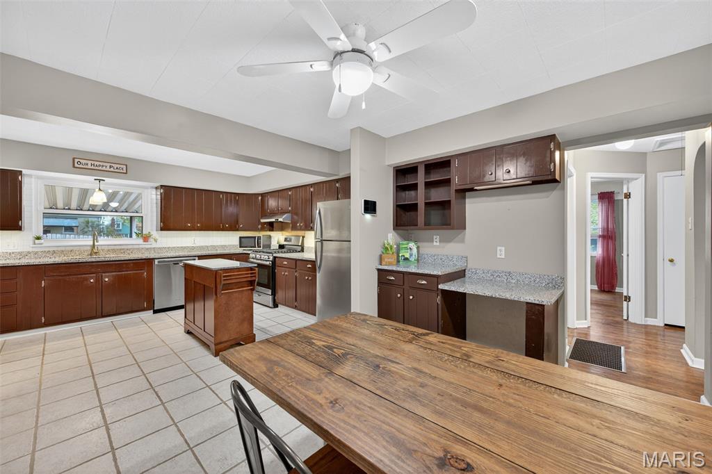 1235 Charlane Court Property Photo 3