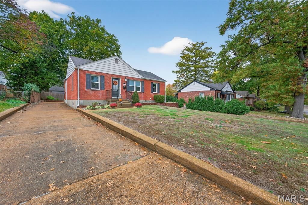 1235 Charlane Court Property Photo 6