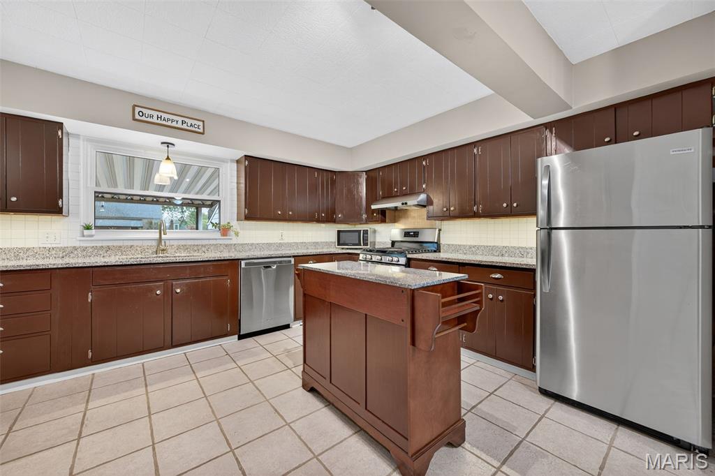 1235 Charlane Court Property Photo 14