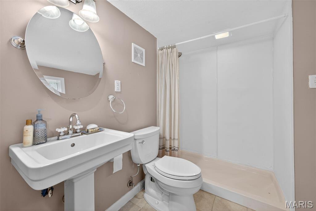 1235 Charlane Court Property Photo 31