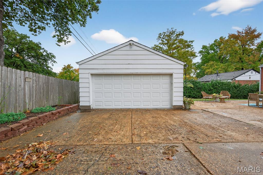 1235 Charlane Court Property Photo 36