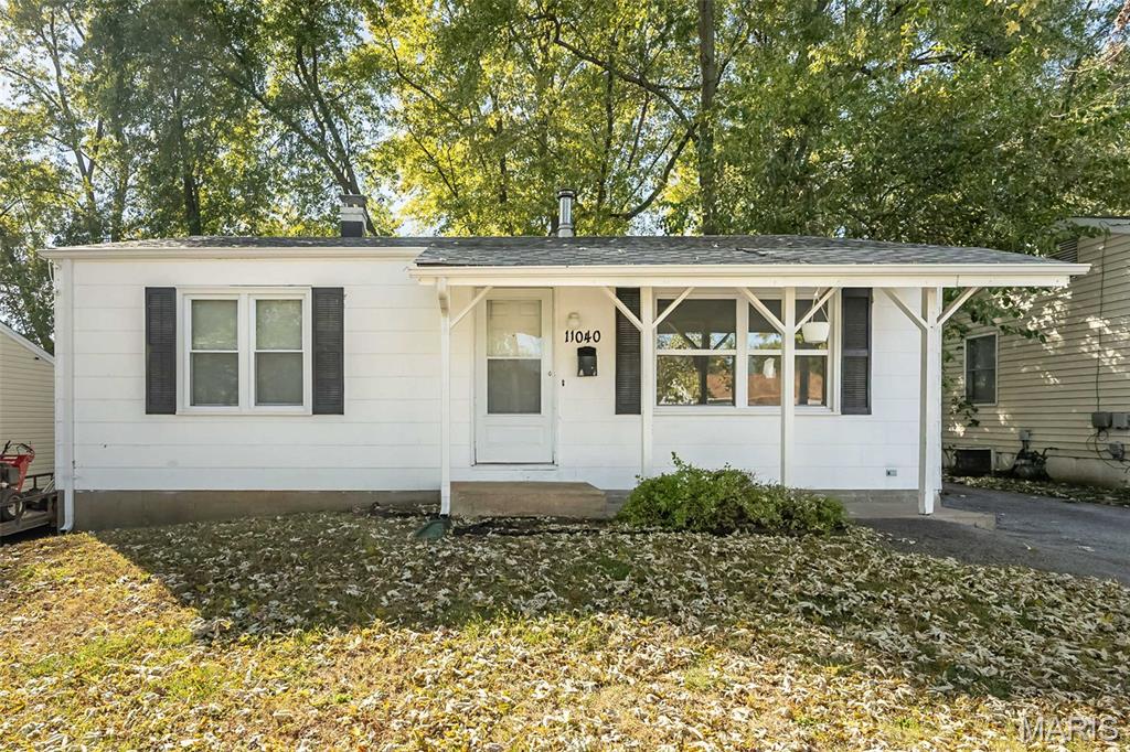 11040 Florence Avenue Property Photo 1