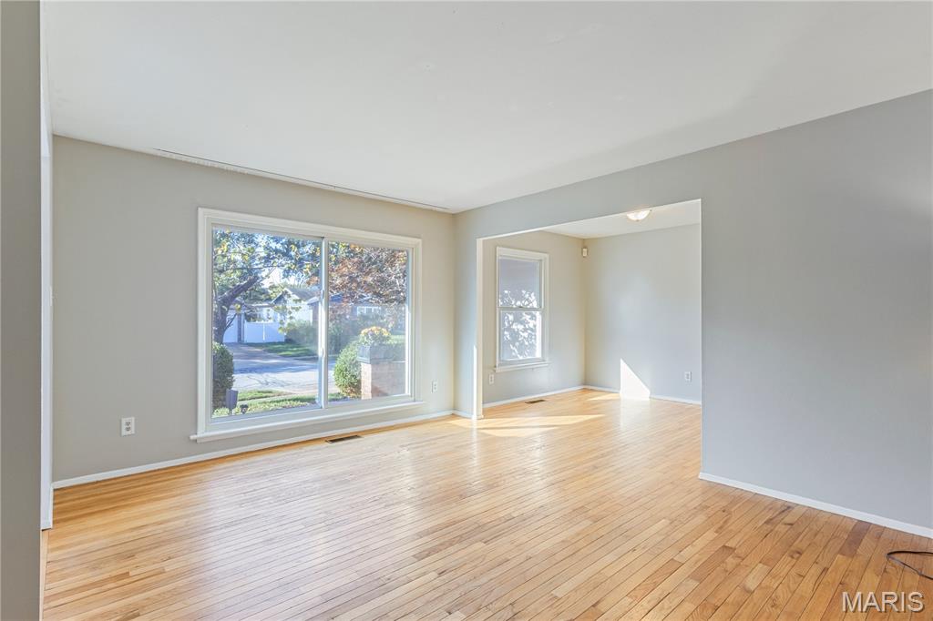 363 Novara Drive Property Photo 4