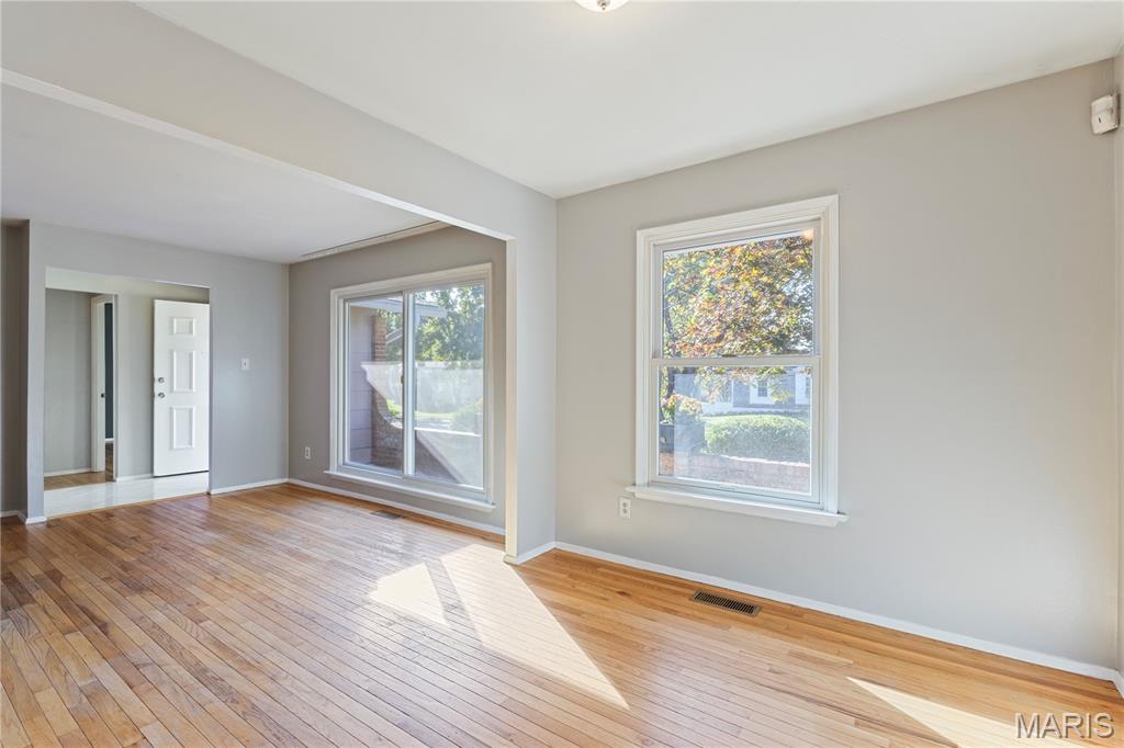 363 Novara Drive Property Photo 5