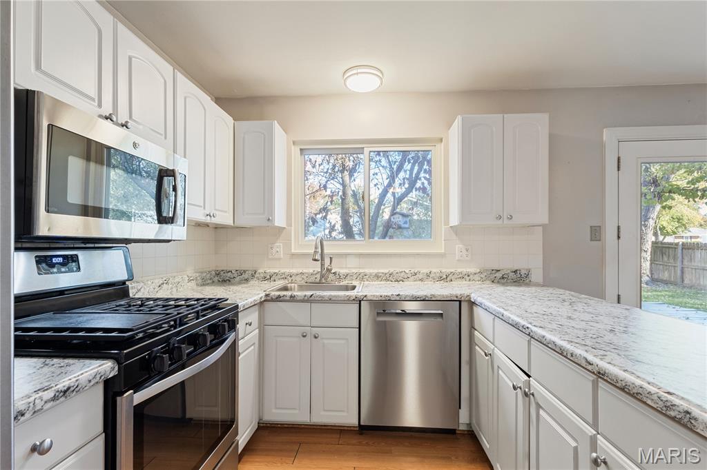 363 Novara Drive Property Photo 10