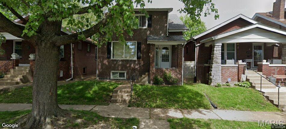 4707 Ray Avenue Property Photo 1