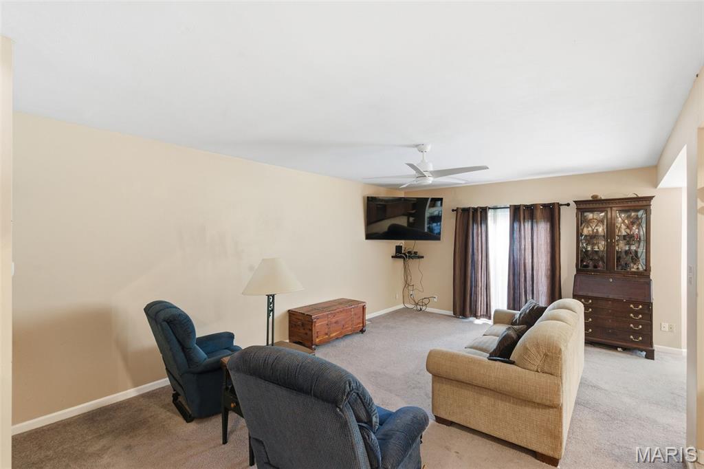 5788 Westphalia Lane Property Photo 8