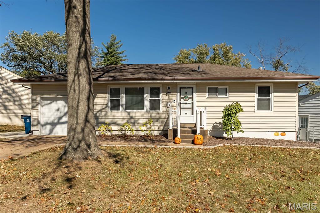 7625 General Meade Lane Property Photo