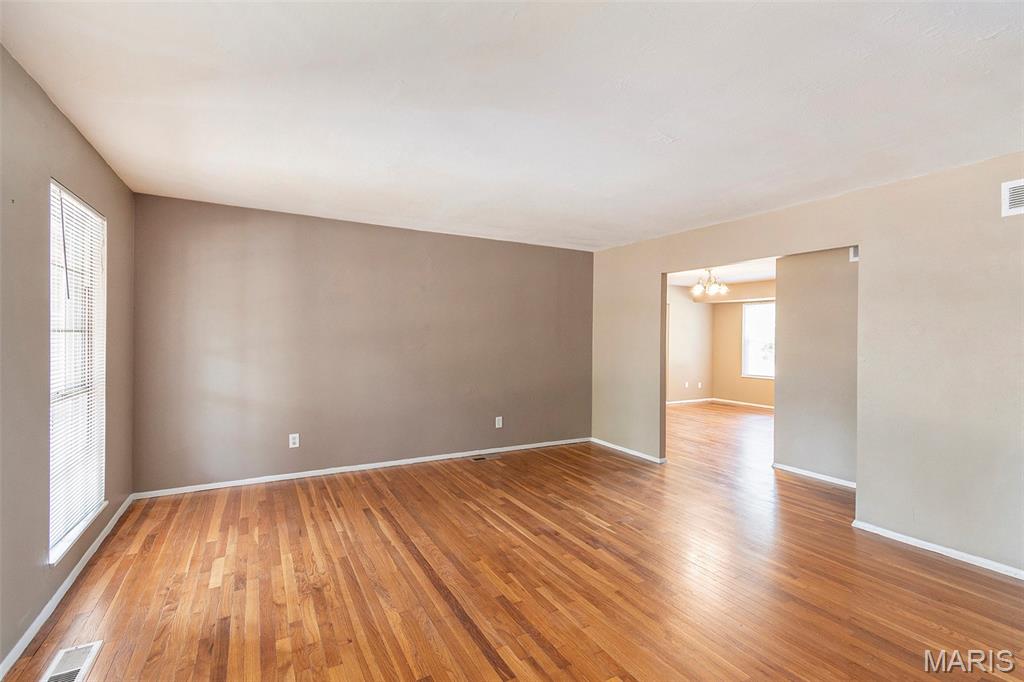 4327 Sulla Drive Property Photo 6