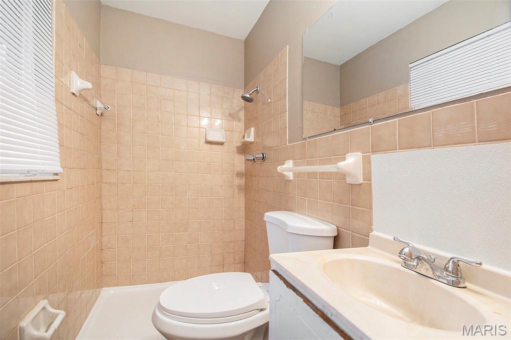 4327 Sulla Drive Property Photo 18