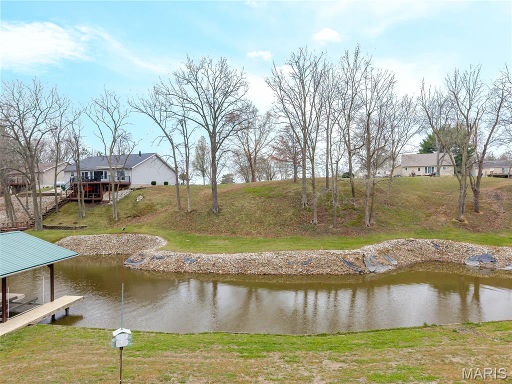 1315 Lakeview Drive Property Photo 2